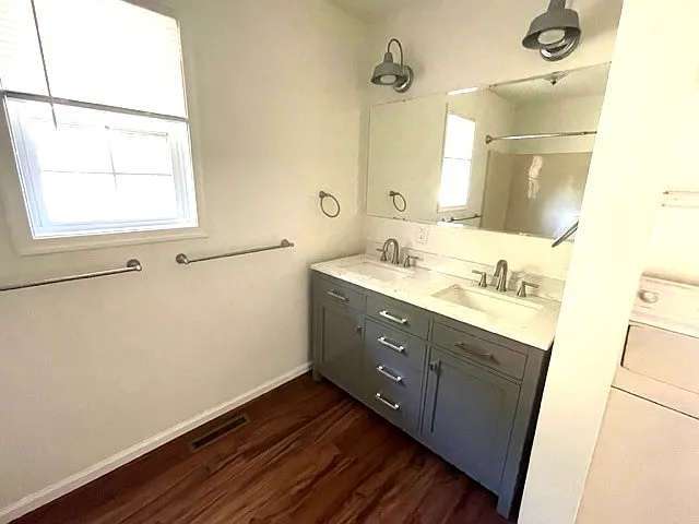 3029 Scottsville Rd #4 — Photo 2