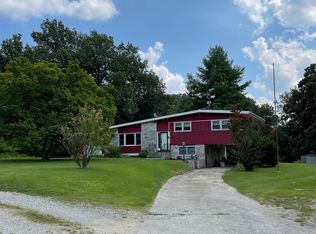 6529 Green Meadow Rd, Thompsonville, IL 62890