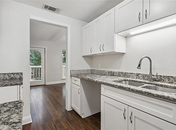 5th image of 110 Canulette Rd APT 12