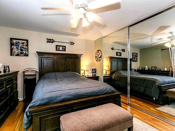 5th image of 260 Waverly Ave APT 32