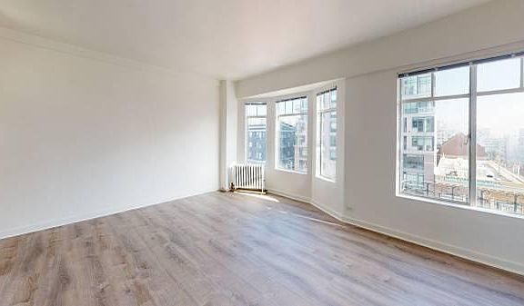 4th image of 810 Eddy St #501