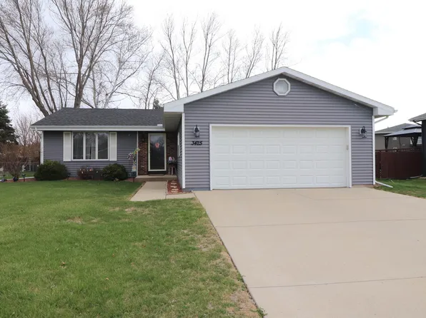 3425 Curry Ln, Janesville, WI 53546