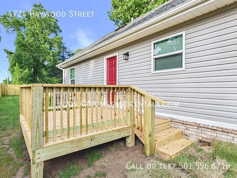 4724 Haywood St — Photo 13