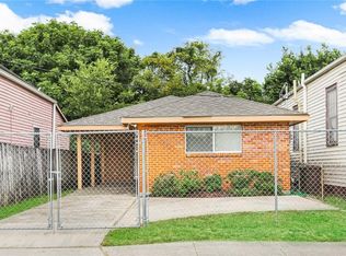 1520 Clouet St, New Orleans, LA 70117