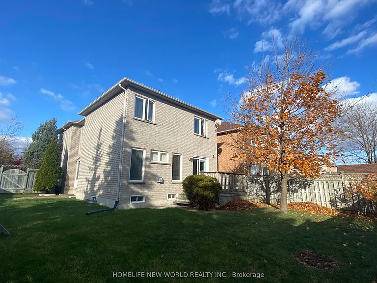 39 Brightsview Dr — Photo 21
