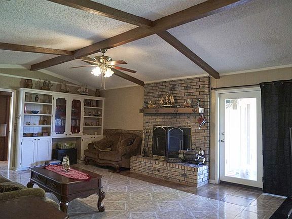4th image of 400 Joy Dr