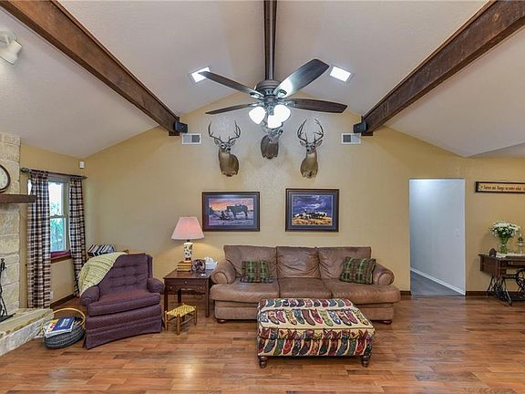 3rd image of 317 Surrey Ln