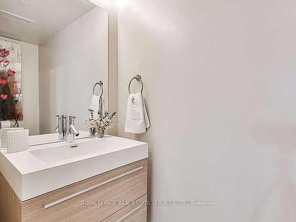 5th image of 8 Fieldway Rd #315