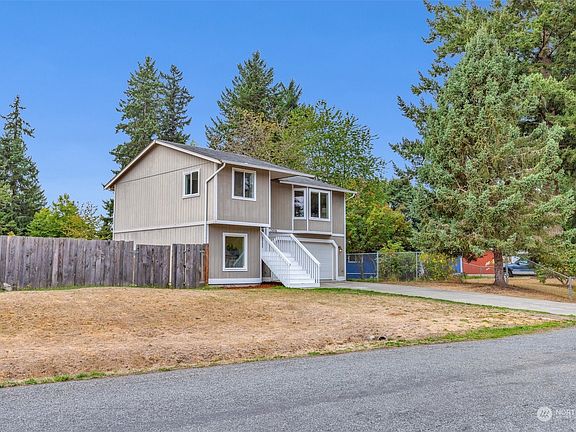 3rd image of 13026 225th Avenue E