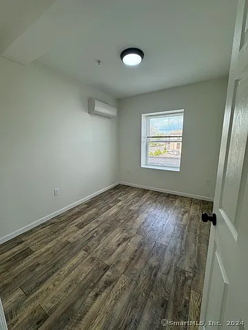 61 Colony St #3C — Photo 7