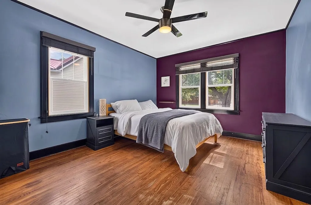 2 bed, 936 sqft, $2,450 — Photo 3