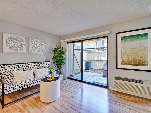 5th image of 988 Kiely Blvd Unit E