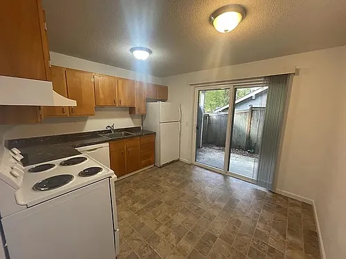 17160 Avondale Way NE #10 Photo 1