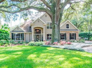 18701 Livingston Ave, Lutz, FL 33559