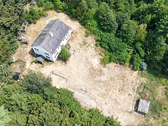 5th image of 162 Crabapple Drive