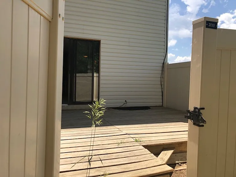 2033 Gyros Cir #166 — Photo 9