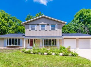 24552 W Guinevere Ln, Joliet, IL 60404