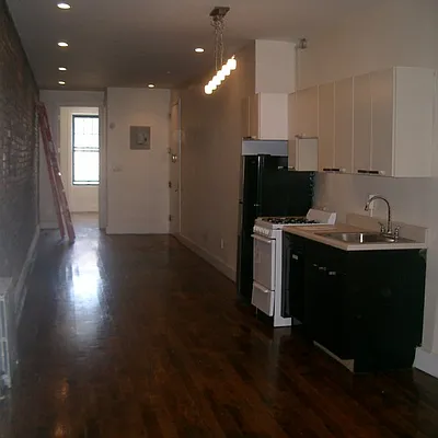 Rented by Nooklyn NYC LLC | media 17