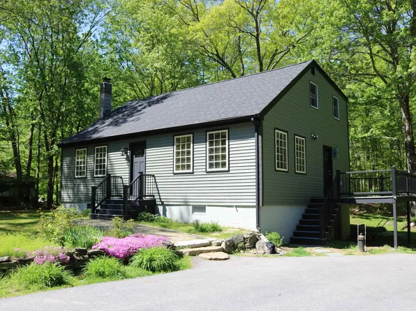 34 Brooks Road, Barrington, NH 03825