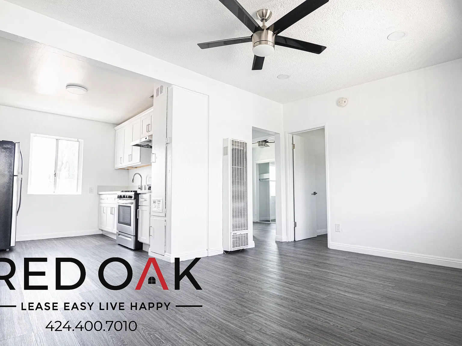 ~2 Weeks Free~ Cozy 2-Bed With Open Floor Plan And Parking Available In The Heart Of South Los An... — Photo 2