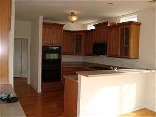 4th image of 907 Lorr Dr