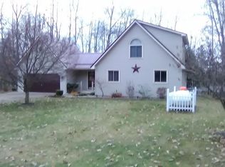 4016 Castle Ln N, Weidman, MI