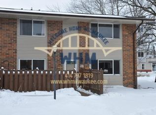 W170S7397 Parkland Dr, Muskego, WI 53150