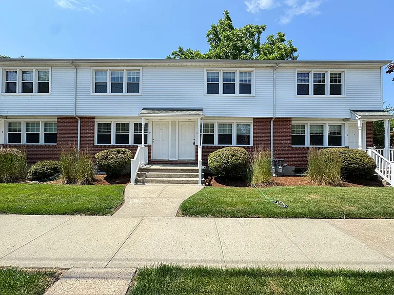 1 Savin Ct — Photo 21