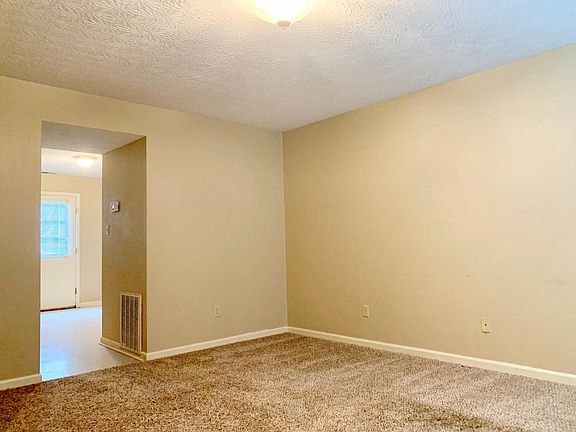 2nd image of 1001 Merrick Dr #B