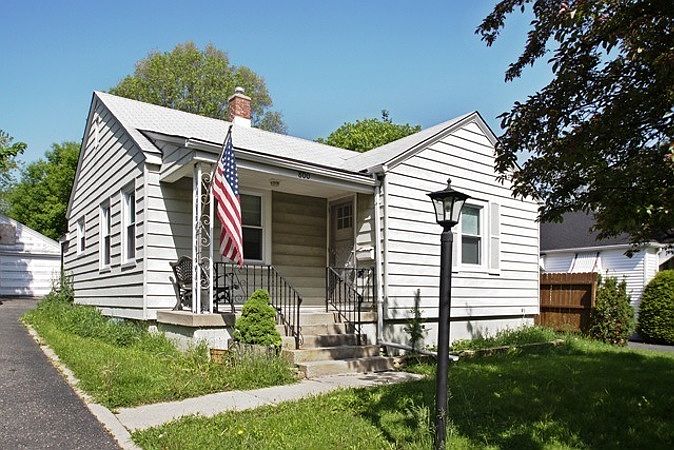 1st image of 800 Flossmoor Ave