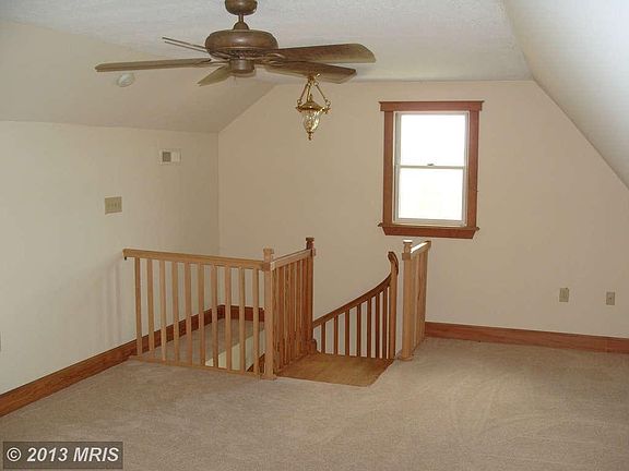 4th image of 807 Opequon Ln