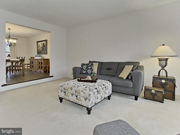5th image of 4415 Eastwood Ct