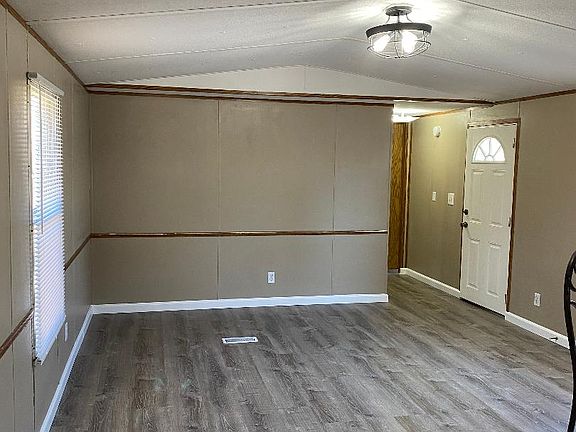 4th image of 40 Tylers Cookie Ln