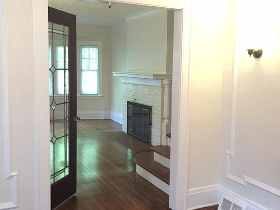 dining room/living room