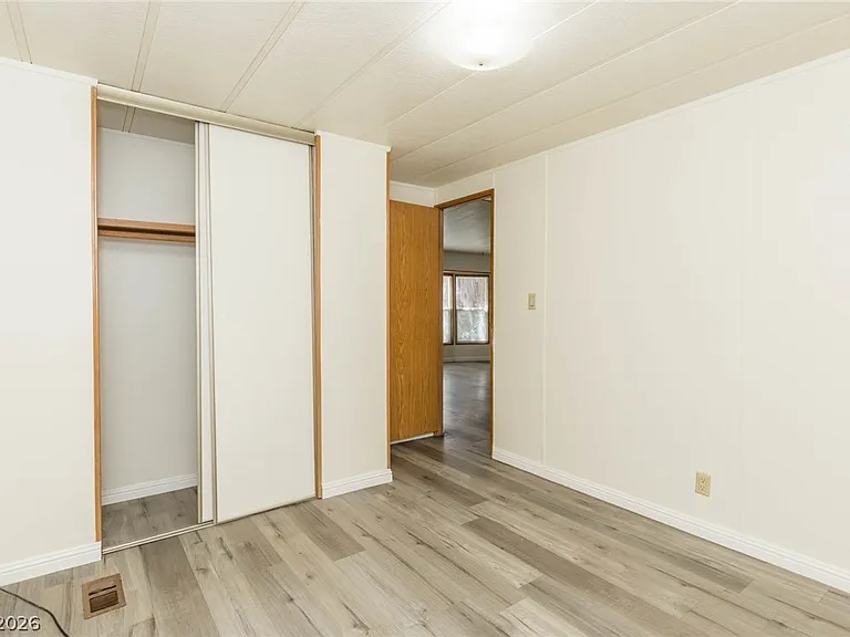 1130 E Mesquite Ave — Photo 15