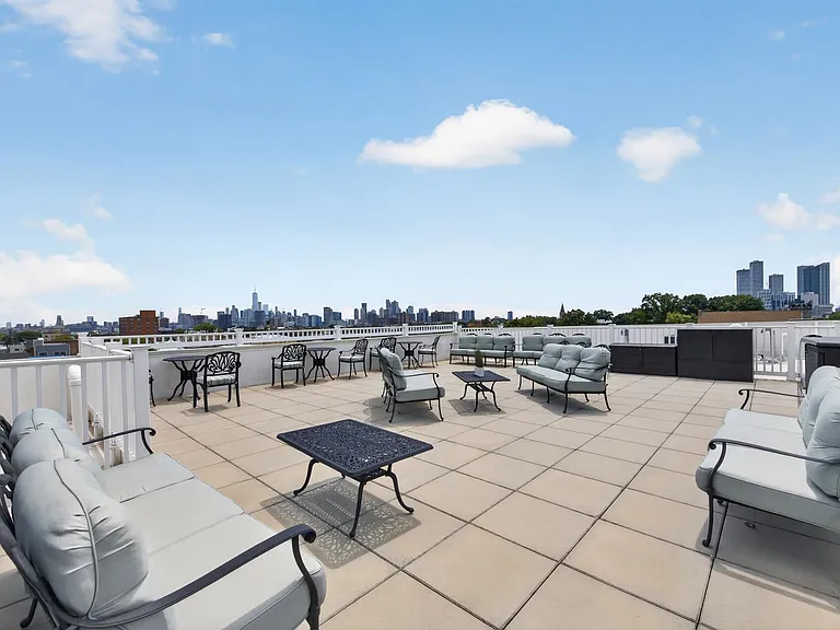 974 Summit Ave #409 — Photo 24