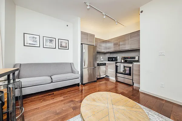 Rented by Carnegie Management Inc | media 30