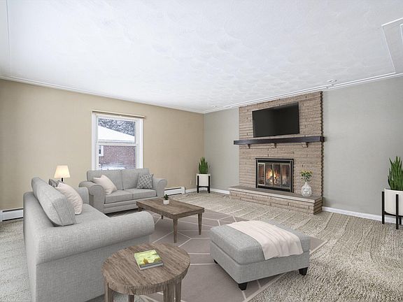 3rd image of 2215 Rosewood Ave