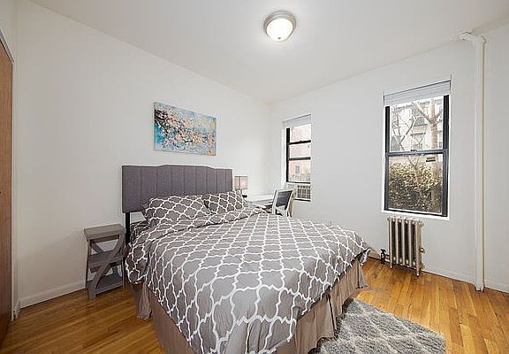 4th image of 260 Pacific St APT 5
