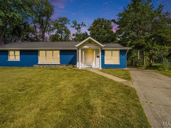 7 Kenwood Dr, Hazelwood, MO 63042