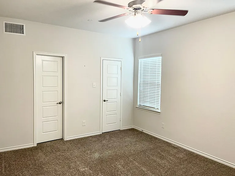 2409 Siskiyou St — Photo 6