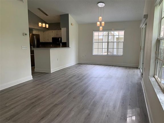 3rd image of 10000 SW 52nd Ave APT 14