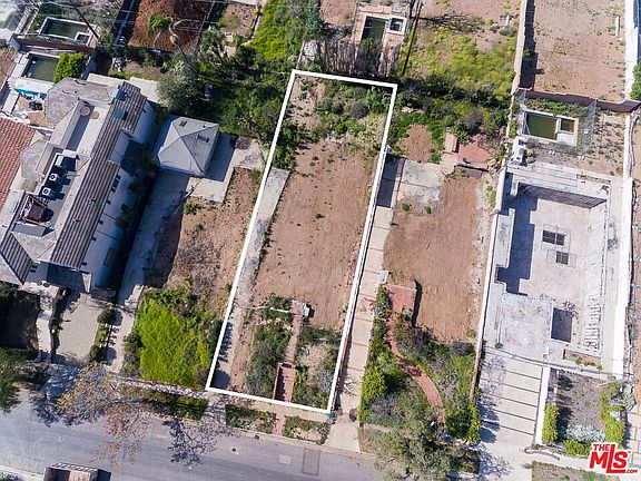 4th image of 1035 Chautauqua Blvd