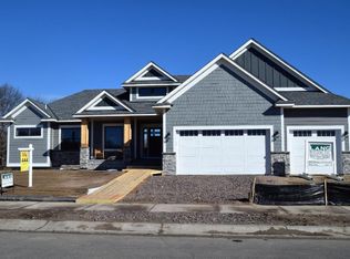 953 Pheasant Run S, Lino Lakes, MN 55014