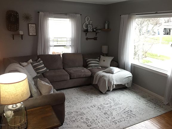5th image of 1125 Waverly Ave