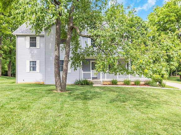 2nd image of 170 Applewood Dr