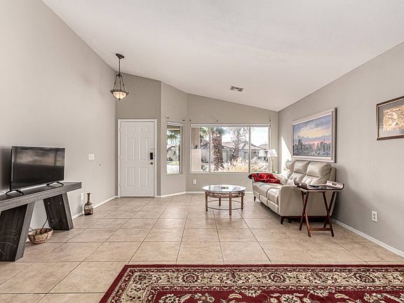 3rd image of 3990 E Olive Ave