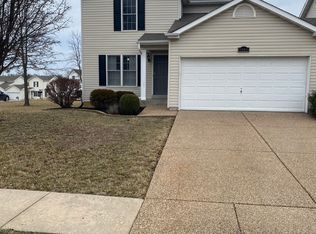 1065 Chesterfield Dr, Wentzville, MO 63385