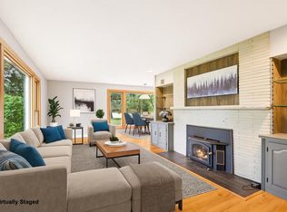 W262S3159 View Dr, Waukesha, WI 53189