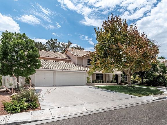 4th image of 1009 Sage Hollow Cir